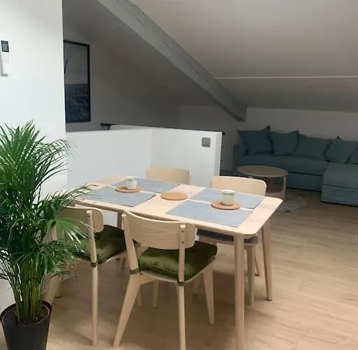 Magnifique T2 En Centre Village Daire *